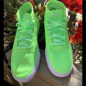 NWOT Under Armour Hightop Sneakers SZ 6Y Neon